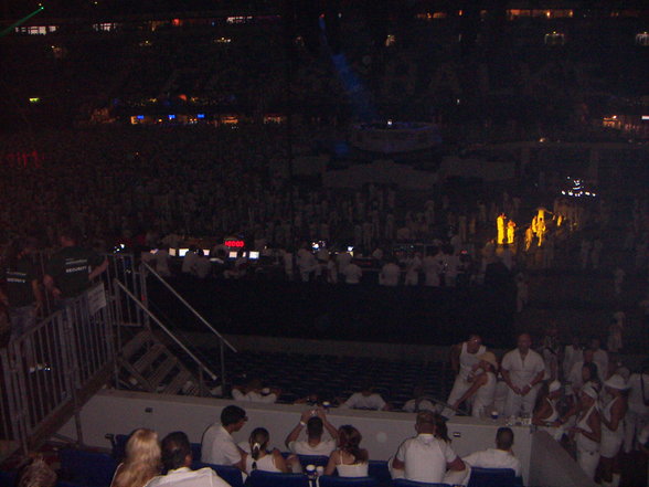 Sensation White 2006 - 