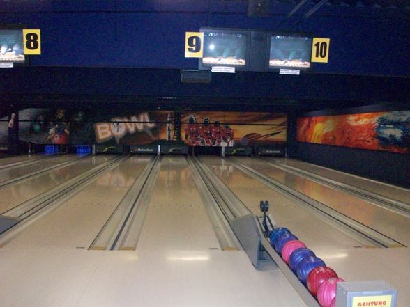 Berufsschule beim Bowlen - 