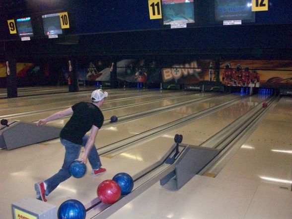 Berufsschule beim Bowlen - 