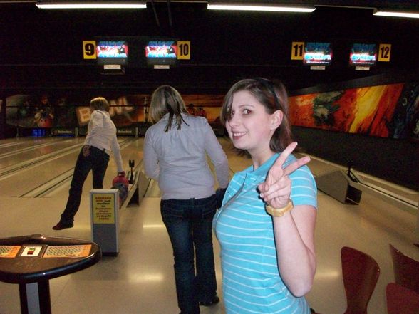 Berufsschule beim Bowlen - 