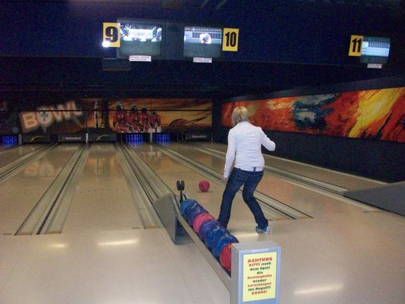 Berufsschule beim Bowlen - 