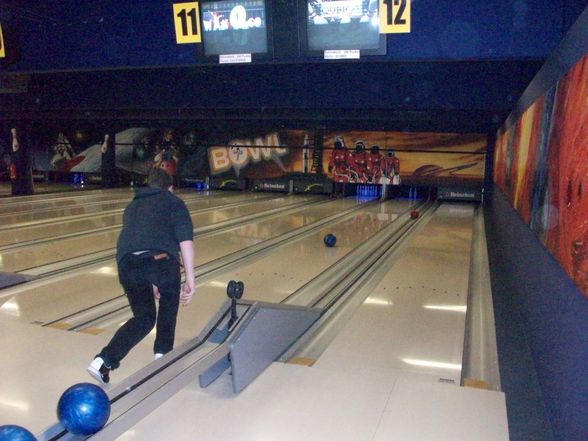 Berufsschule beim Bowlen - 