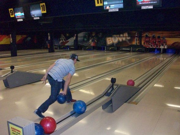 Berufsschule beim Bowlen - 