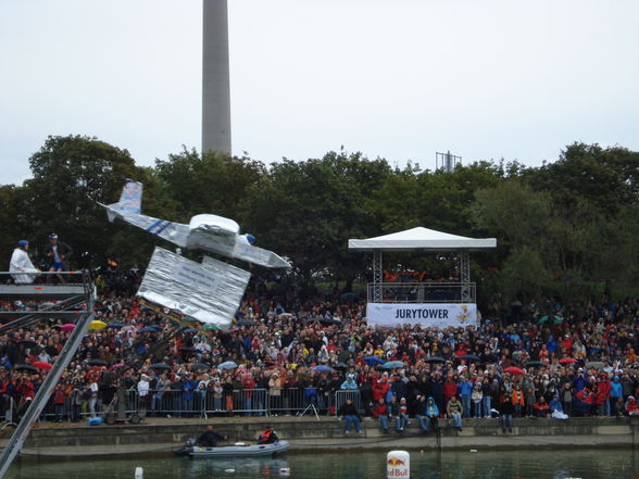 RED BULL  Flugtag - 