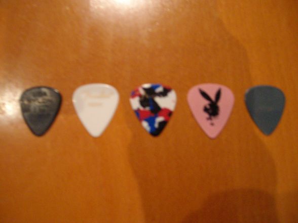 der Gitarren Keller und das schlagzeug - 