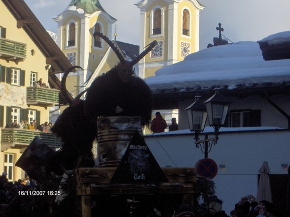 Perchtenlauf St.Johann in Tirol - 