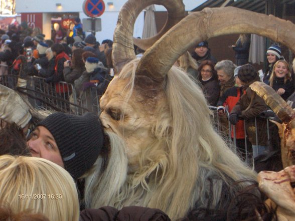 Perchtenlauf St.Johann in Tirol - 