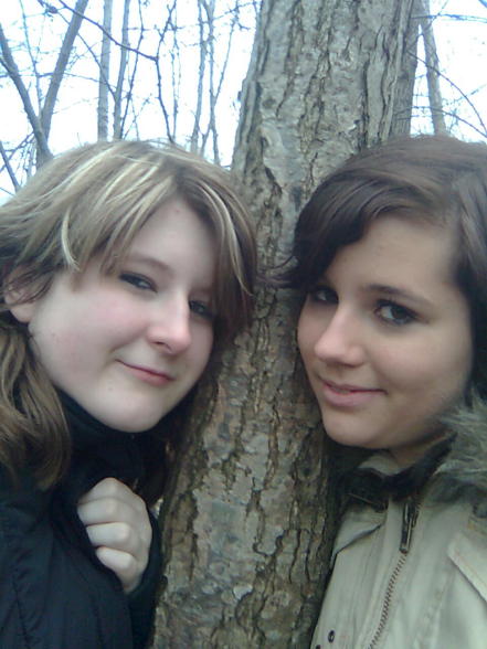 ~~SaRaH & iii Im WaLd~~ - 