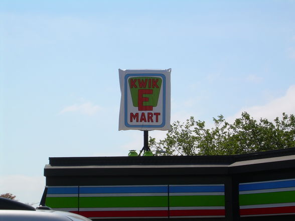 Who needs the Kwik-E-Mart? - 