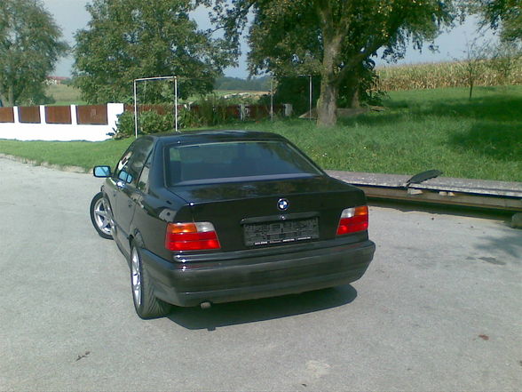 Mei 325 BMW - 