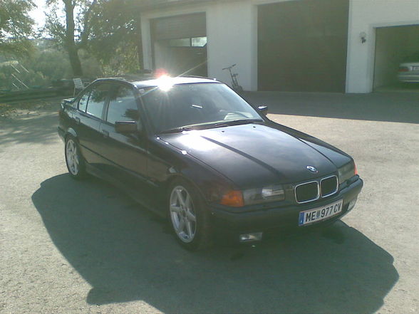 Mei 325 BMW - 