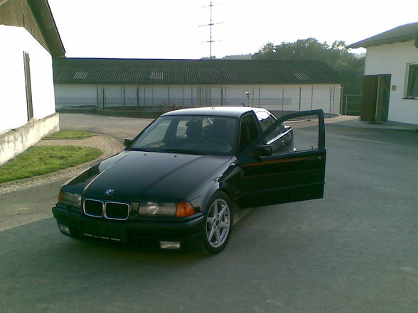 Mei 325 BMW - 