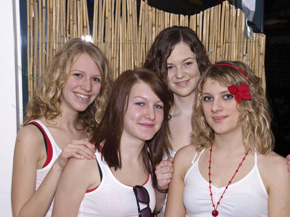 maskenbaLL 09 - 