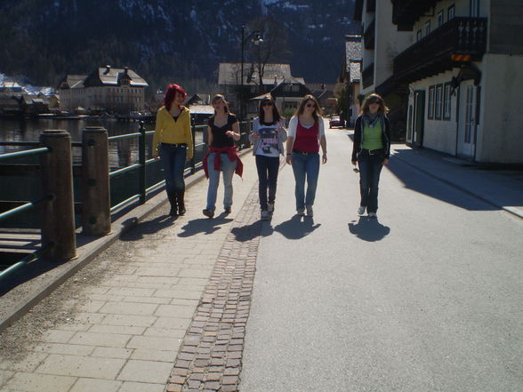 HaLLstaTT?! It's the Best Time Ever. - 