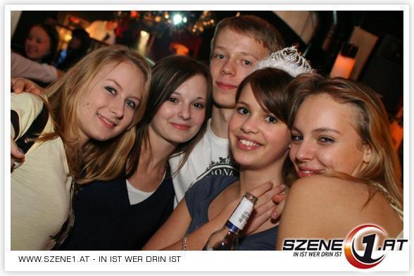 Hannas Burzeltag - 
