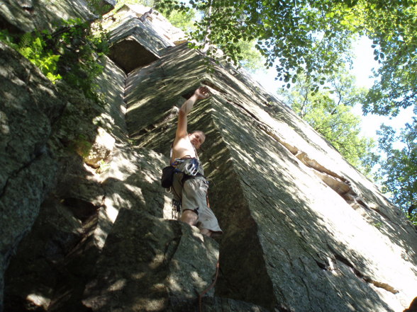 Klettern am Felsen in Tiefenbach - 