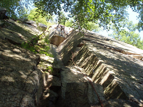 Klettern am Felsen in Tiefenbach - 