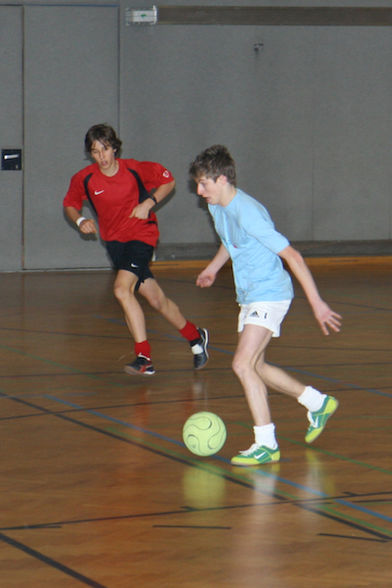 Weihnachtsfußballturnier 2007. Gym Auhof - 