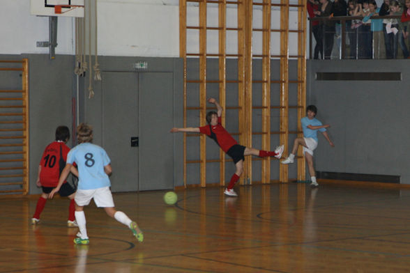 Weihnachtsfußballturnier 2007. Gym Auhof - 