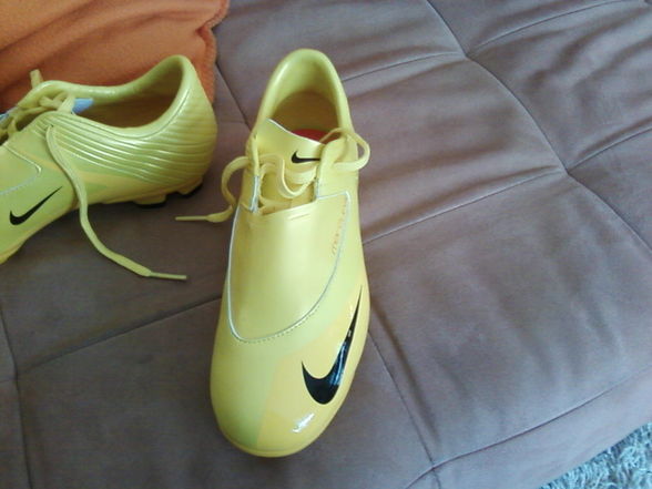 Meine Fußballschuhe =) - 