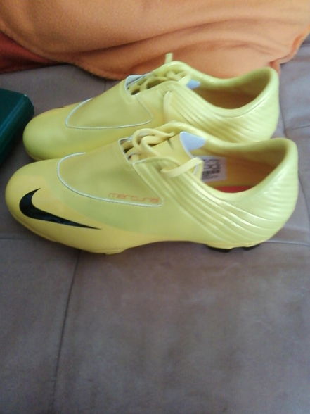 Meine Fußballschuhe =) - 