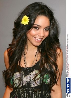 Vanesa Hudgens - 