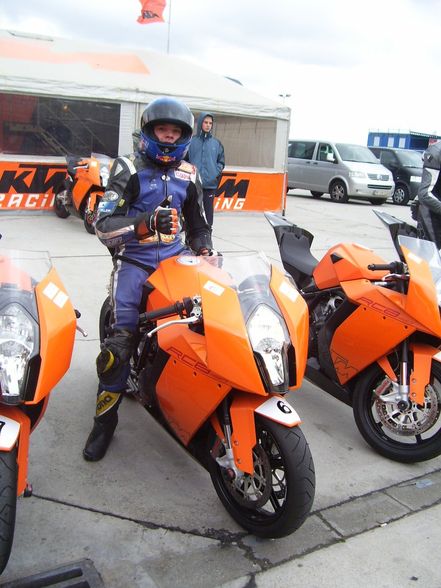 KTM - Street! - 