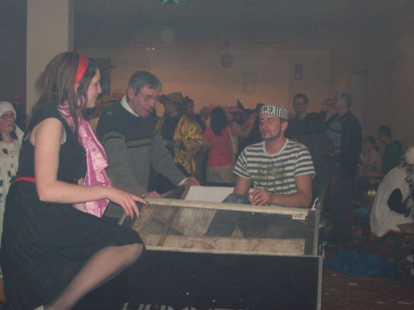 Maskenball in Euratsfeld - 