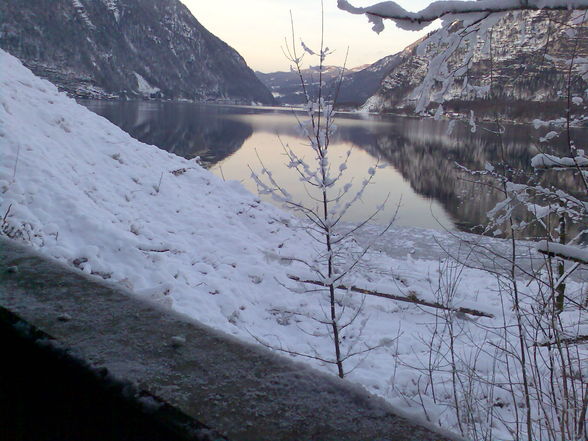 winter in hallstatt - 