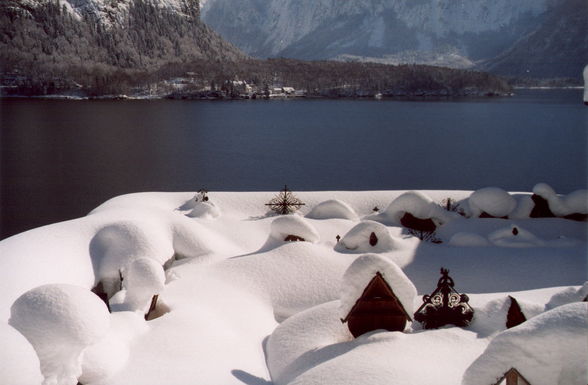 winter in hallstatt - 