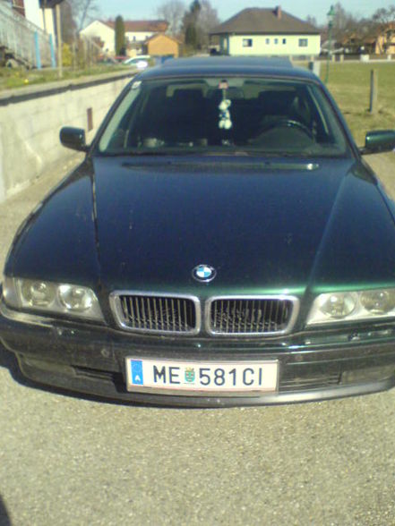 BMW - 