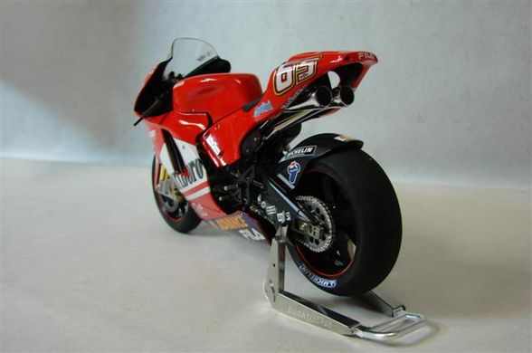 Ducati Desmosedici - 