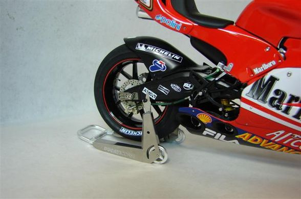 Ducati Desmosedici - 