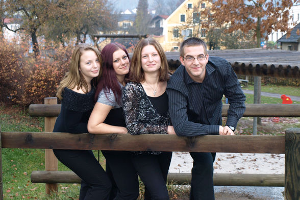 Meine hübschn Sis+Cousin+I - 