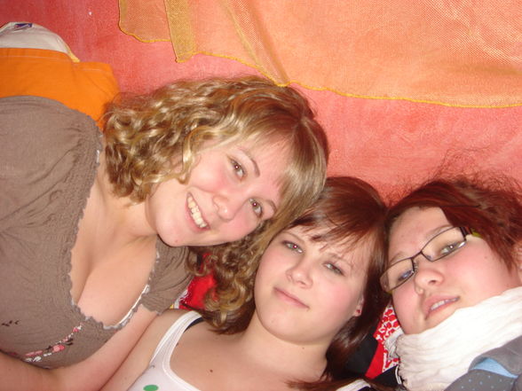 Die stefans geb feiaa am 28.03.09 ... xD - 