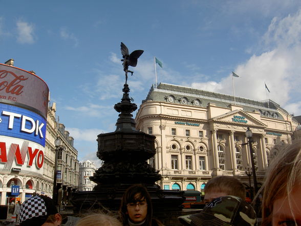 ..london.. - 