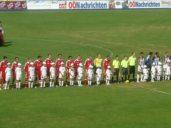 lask gegen FC BAYERN MÜNCHEN - 