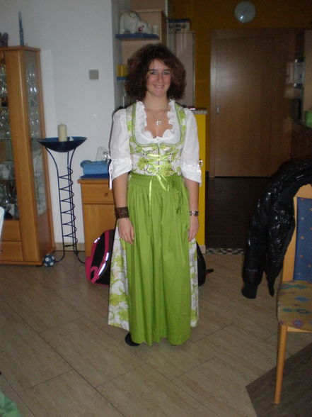 i Im DirndL - 