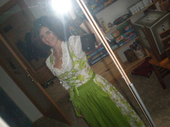 i Im DirndL - 