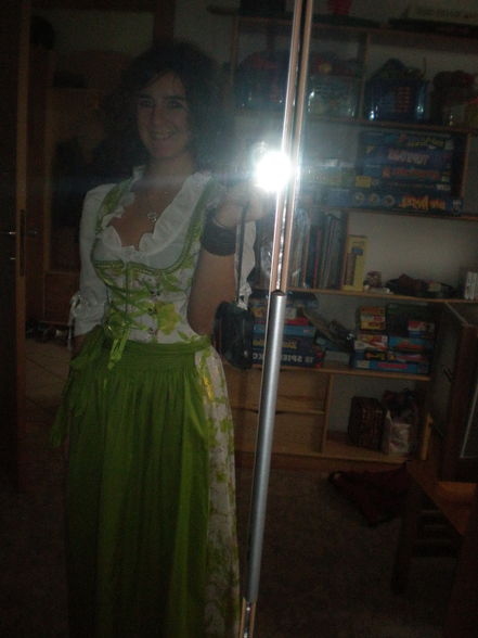 i Im DirndL - 