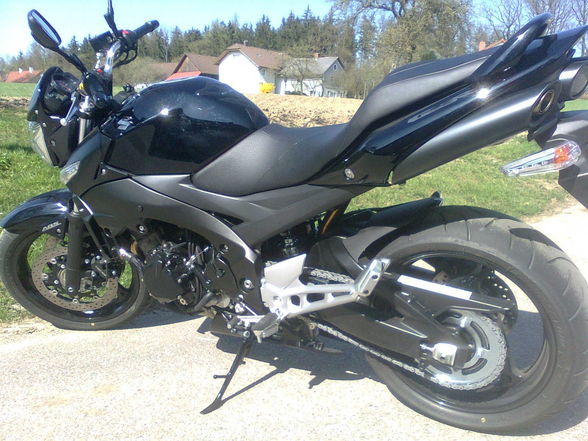 Suzuki Gsr 600 - 