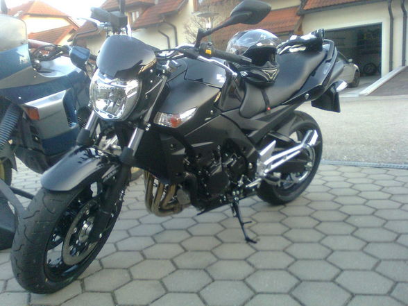 Suzuki Gsr 600 - 