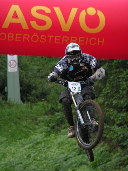 DOWNHILL - 