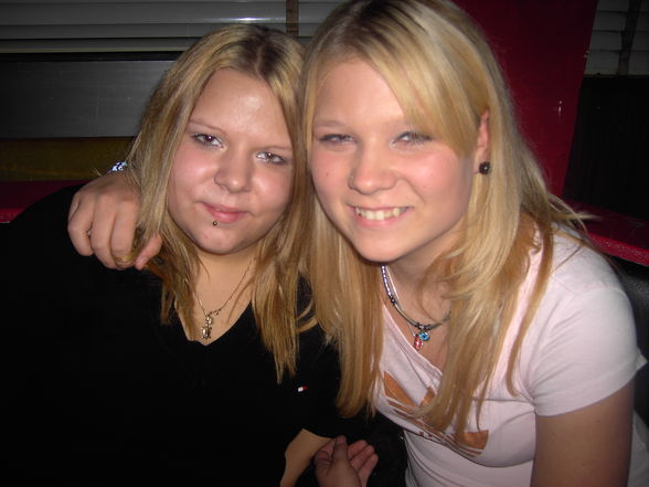 2008 hehe Mit meine freinds - 