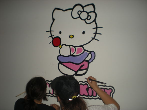 HELLO  KITTY - 