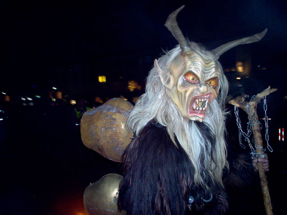 Perchtenlauf Steyr, 28.11.09 Teil2 - 