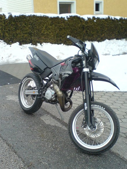 Moped - 