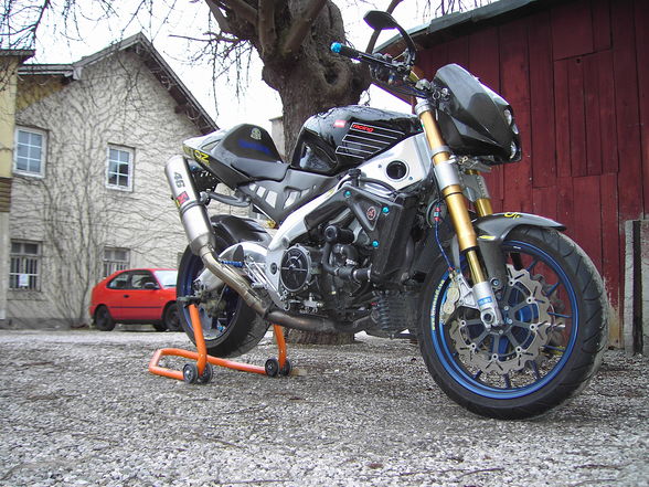 meine aprilia rsv mille R - 