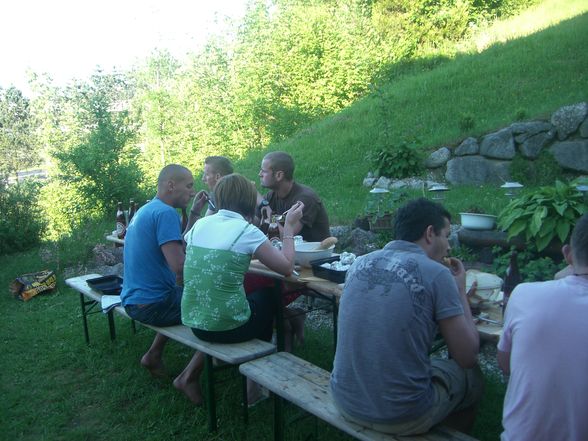 A kleine Grillparty beim Luki - 