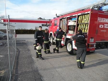 I, Feuerwehr, Friends - 